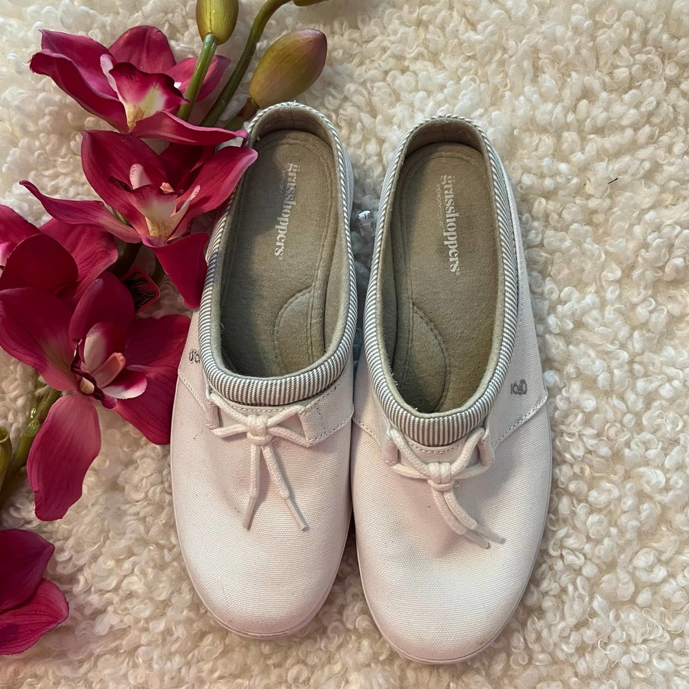 White Canvas Memory Foam Grasshoppers With Cream … - image 1